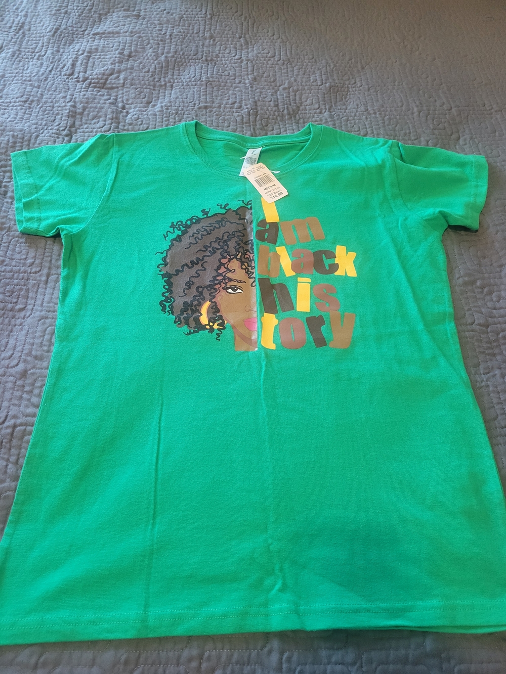 WOMEN Green Graphic Tee - 'Im Black History'